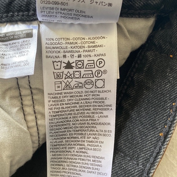 Levi’s | 501 Shorts - Picture 6 of 7